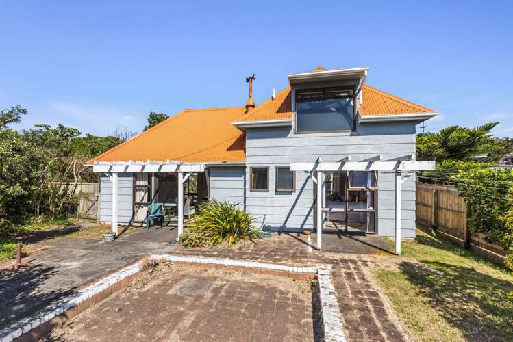 87 Golf Road Paraparaumu Beach_9