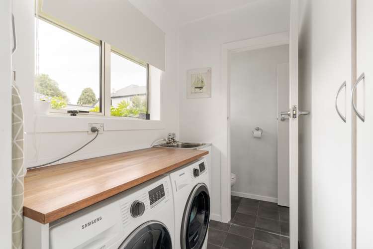 17 Beatrice Place Avonhead_12