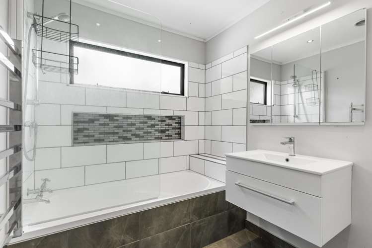 25 Tukanae Street Strathmore Park_6