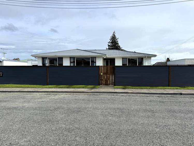 5 Duthie Street Milton_27