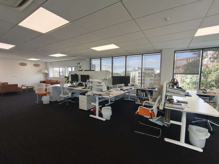 Address withheld Takapuna_3
