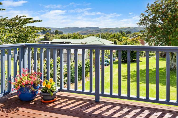 8 Macandrew Street Owaka Clutha Houses for Sale One Roof