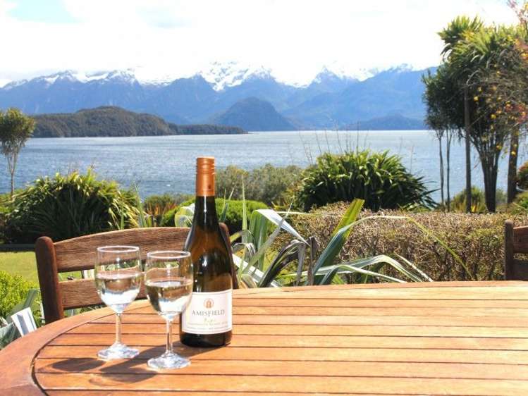 42 Cathedral Drive Manapouri_29