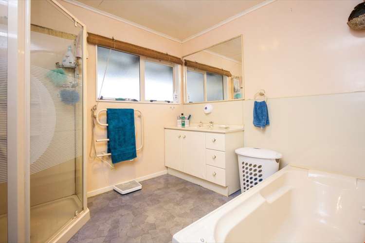 24 Toru Street Te Atatu Peninsula_10