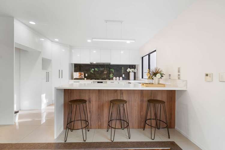 8 Mebis Way Flat Bush_13