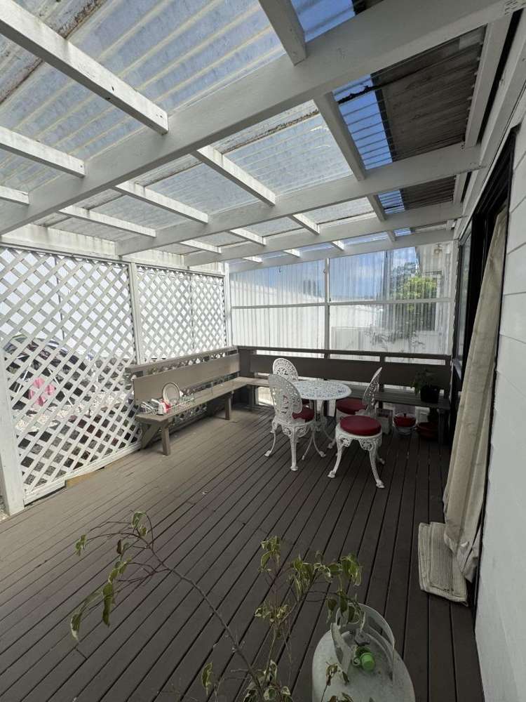 68 Newington Road Henderson_13