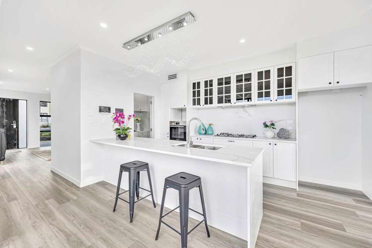 22 Tannaghmore Drive Flat Bush_9