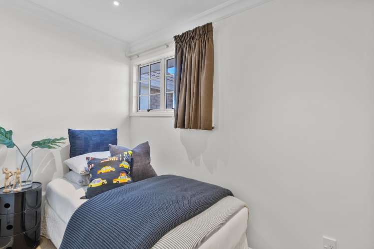 97B The Drive Epsom_21