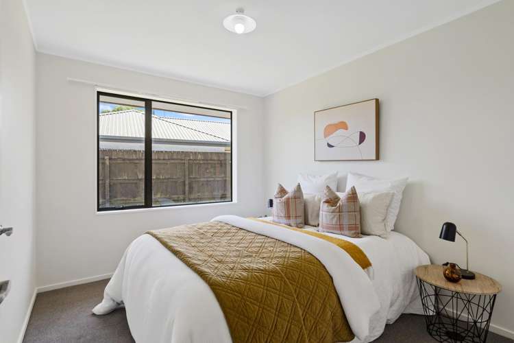 60 Kingsford Drive Stoke_13