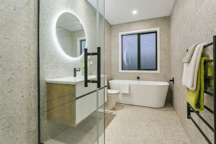 5 Tipu Crescent Wainui_17