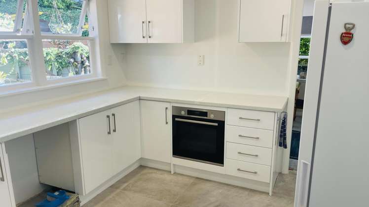 39 Sunrise Boulevard Tawa_5