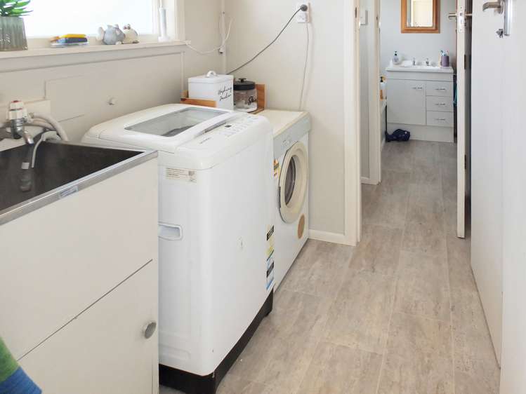 8a Edinburgh Terrace Foxton Beach_15