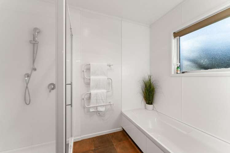 23 Grace Crescent 1140_17