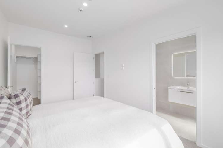 3/5 Kairua Lane Wigram_14