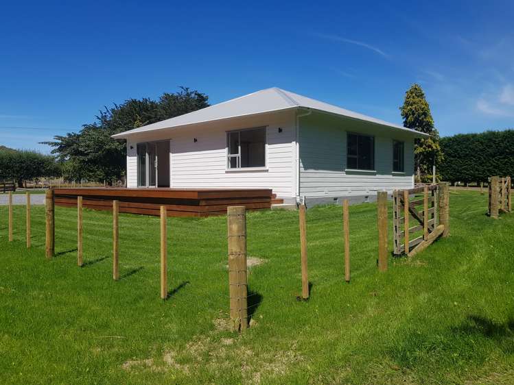 1249 Lakeside Road Milton_17