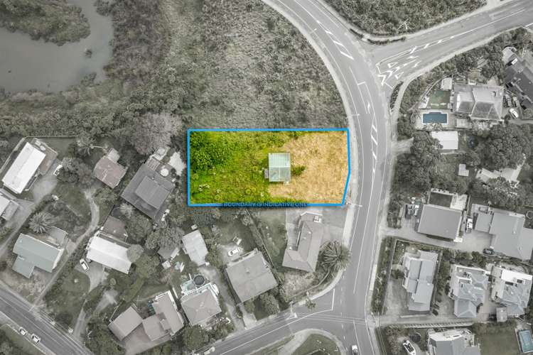 1088 Beach Road Torbay_14