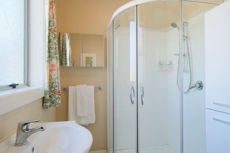 44 Manapouri Street Ravensbourne_14