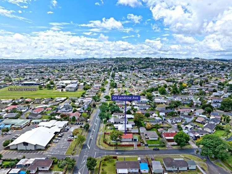 29 Sandrine Avenue Clover Park_14