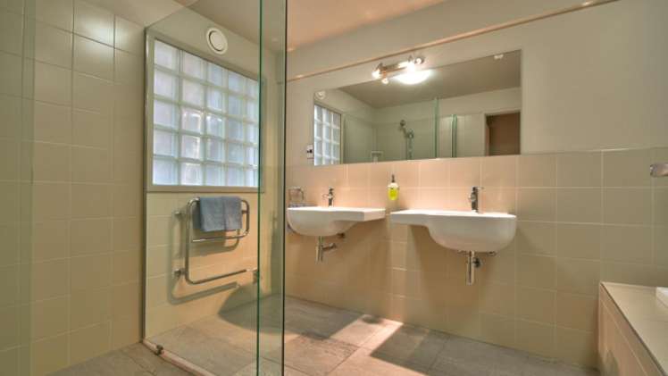 5/2 Manor Place 2202_9