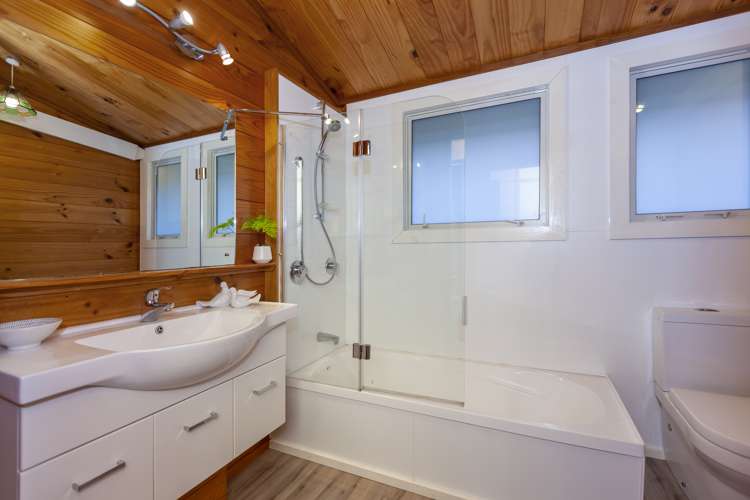 15 Tiromoana Road Raumati South_15