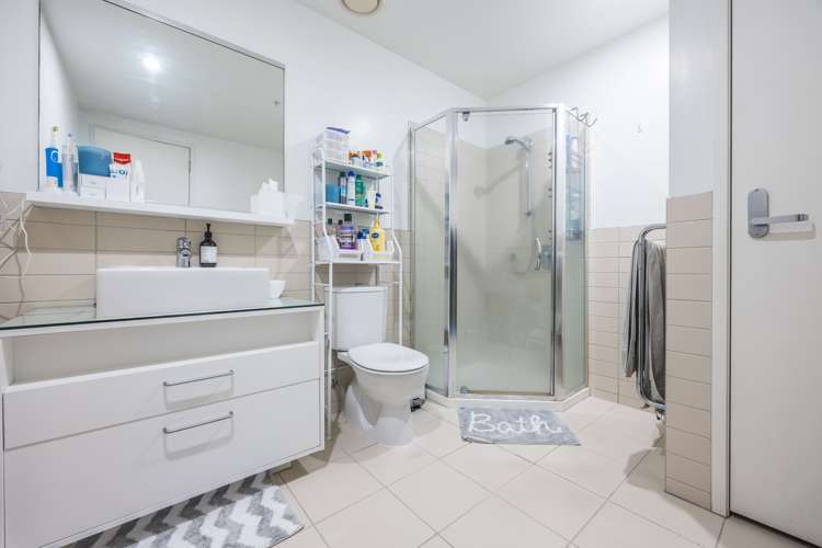 1202/30 Beach Road Auckland Central_14