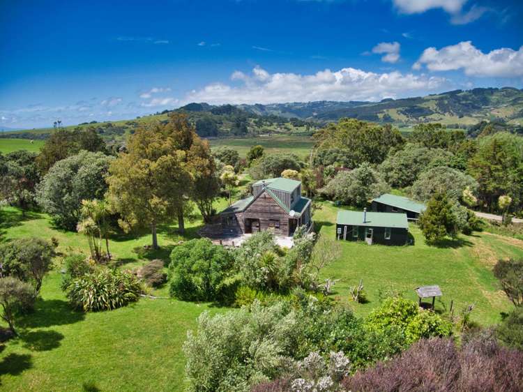 185 Rahuikiri Road Tomarata_18