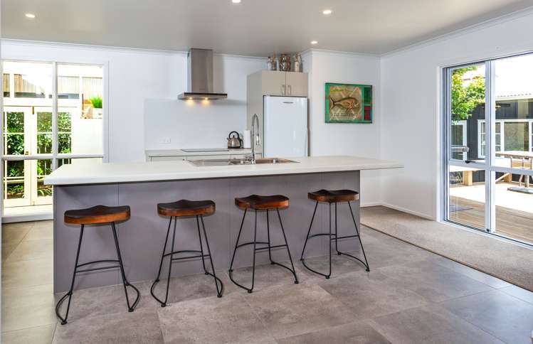 200 The Square Whangamata_2