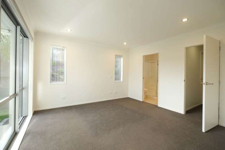 5 Seafort Lane Silverdale_8