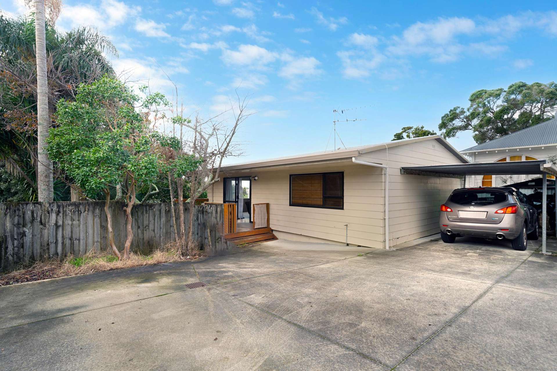 2/191 Don Buck Road Massey_0