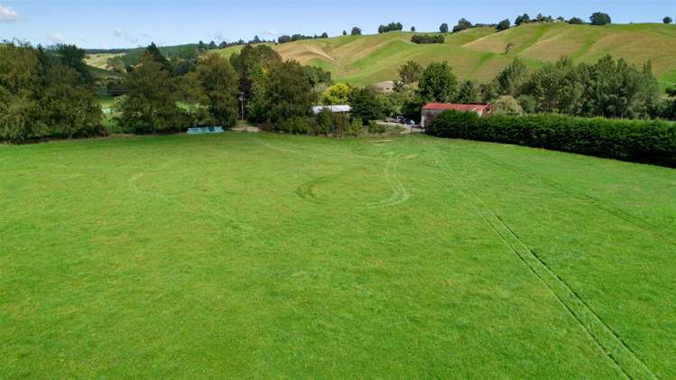 238 Eighty Eight Valley Road Wakefield_23