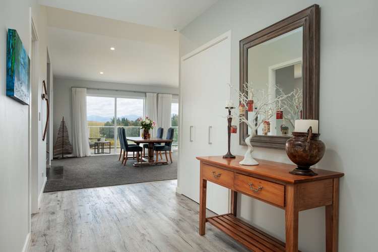 5 Ridgetop Rise Fairhall_5