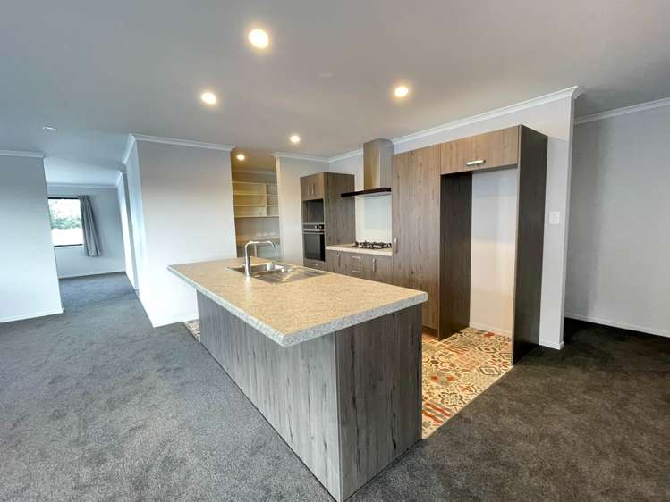 25 Forest Hill Road Henderson_6