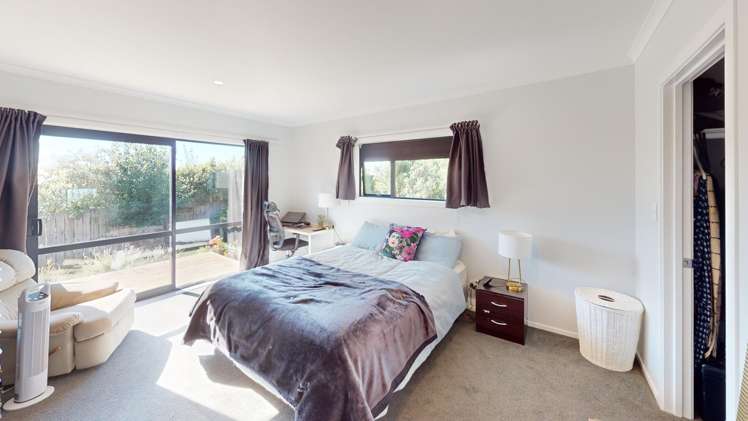 5 Poplar Grove 10643_5