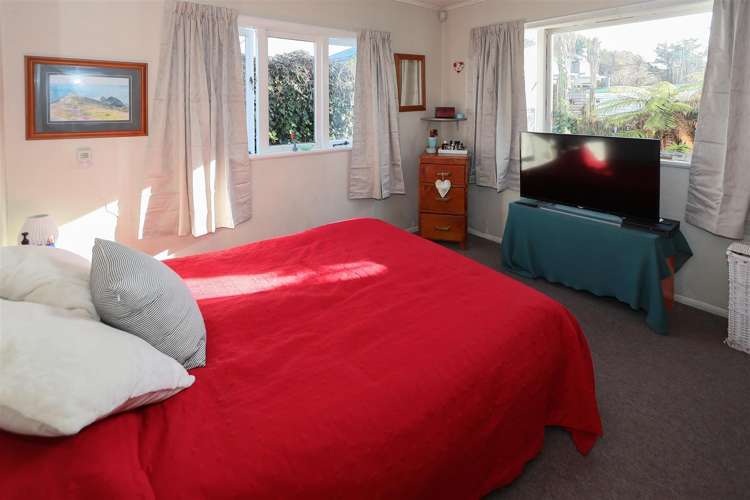 14 Charles Road Hannahs Bay_11