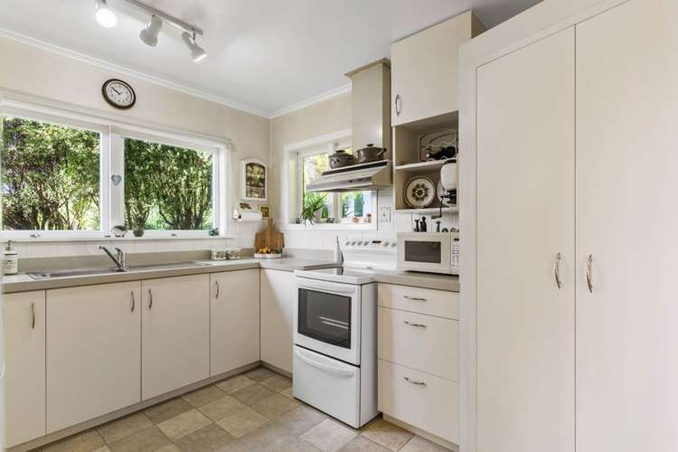 7 Luke Place Eastern Beach_11