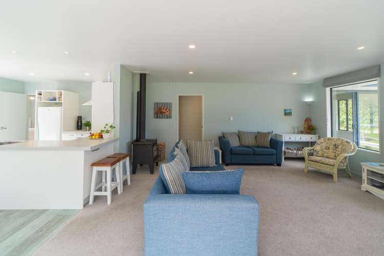 904 Te Oka Bay Road Little River_11