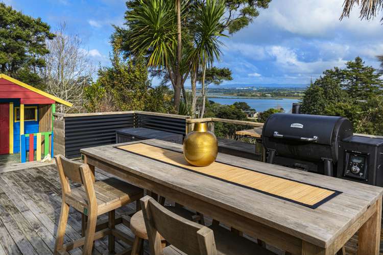 70 Attwood Road Paremoremo_10