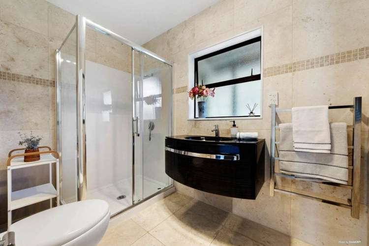 Ward Crescent Te Atatu Peninsula_10