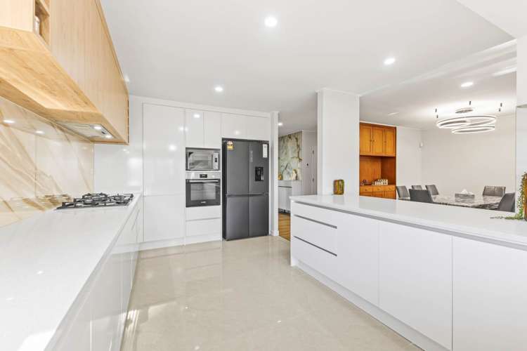 57 Adams Road South Pukekohe_11