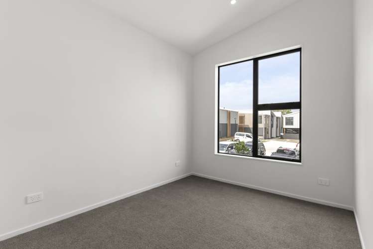 7/82 East Coast Road Milford_14