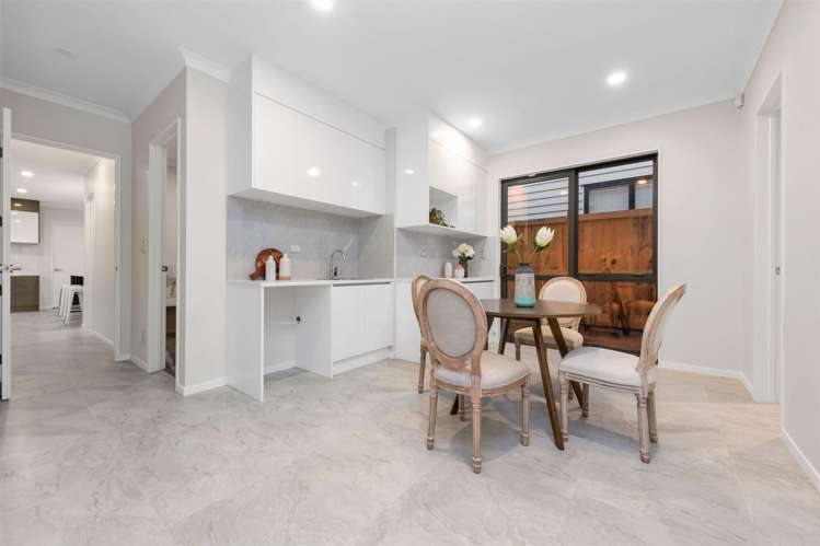 18 Tullymore Drive Flat Bush_12