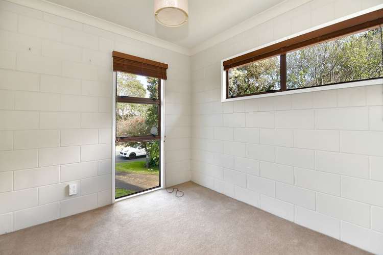 22 Amorino Drive Red Beach_12