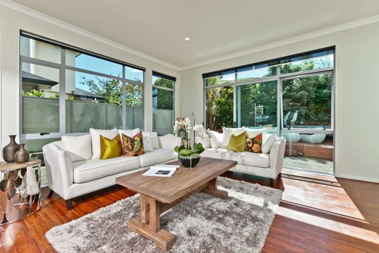 64 Medallion Drive Oteha_1