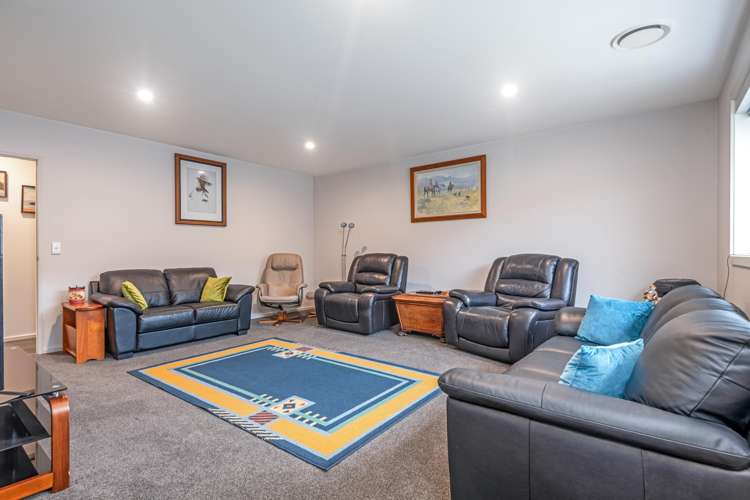 42 Nancy Avenue Feilding_9