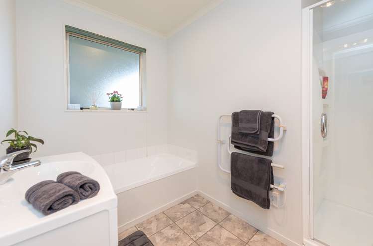 55 Lord Auckland Road Wakefield_15