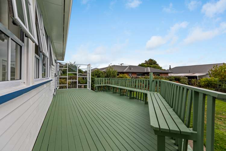 11 Karaka Street Merrilands_23