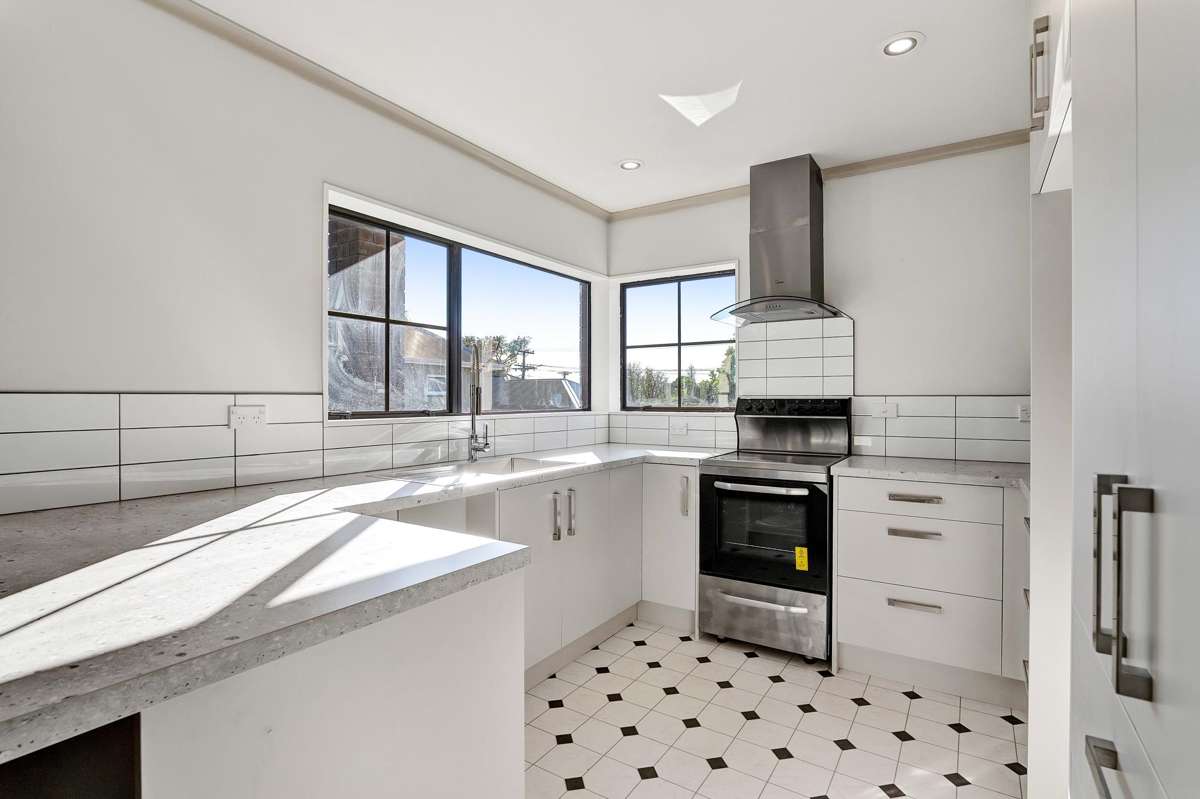 90a Govett Avenue_4