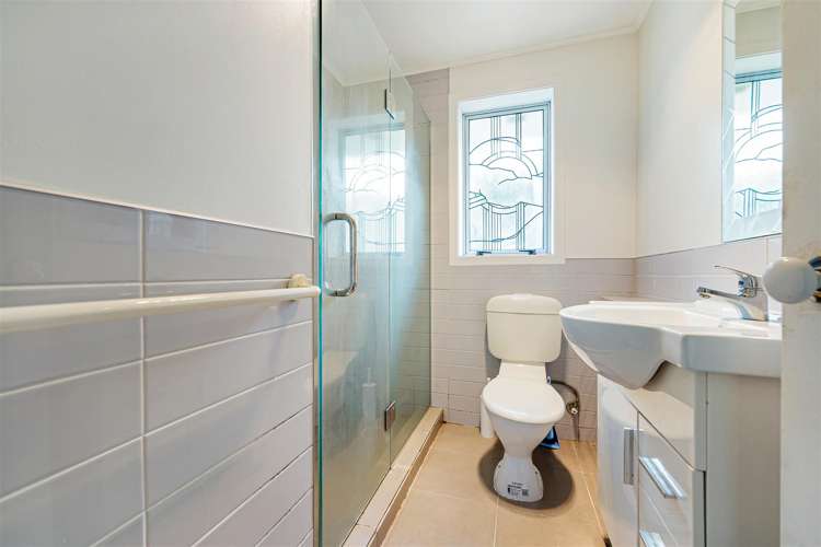 2/375 Pakuranga Road Pakuranga Heights_12