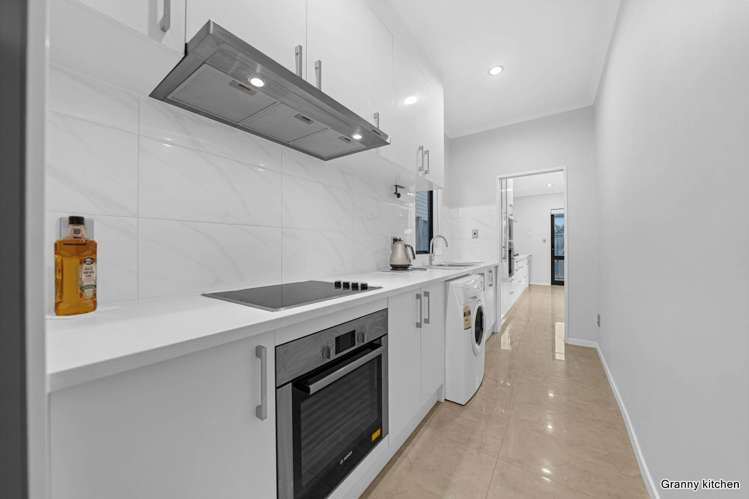 63 Castlederg Drive Flat Bush_25