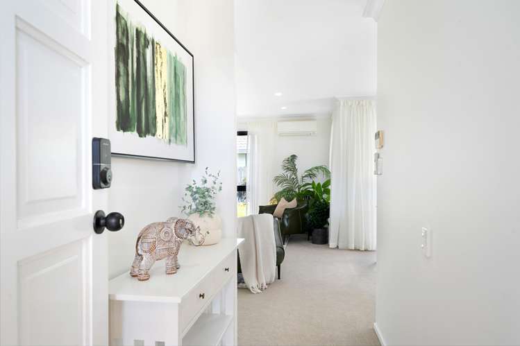 8 Coupland Court Glendene_2